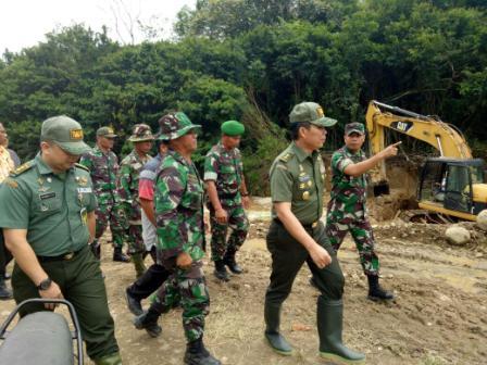 Tim Wasev Mabes TNI Tinjau Satgas TMMD Kodim di Tanah Karo